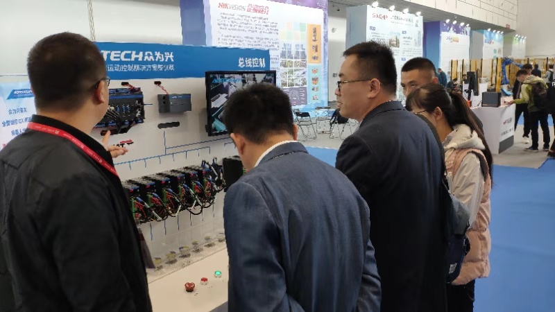 眾為興登陸第三屆工業機器人“國賽” 眾為興登陸第三屆工業機器人“國賽”